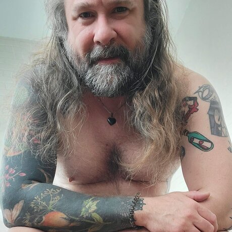 Nacktes geleaktes OnlyFans-Foto von Worm Andrew