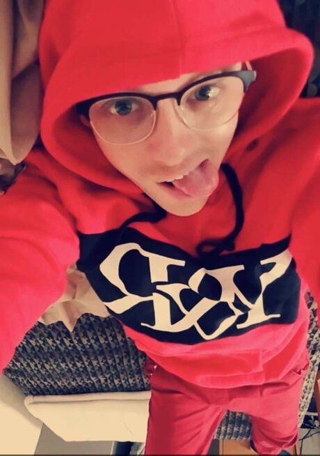 Nacktes geleaktes OnlyFans-Foto von Fireshaman
