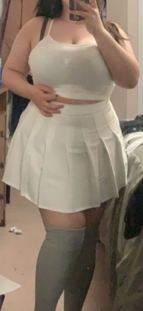 Nacktes geleaktes OnlyFans-Foto von Honey