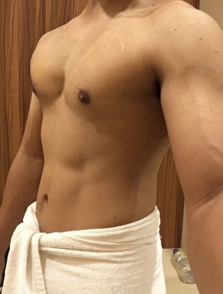 Nacktes geleaktes OnlyFans-Foto von Adam8t8