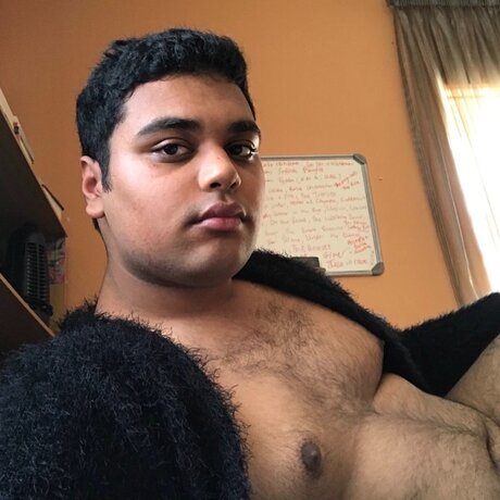 Nacktes geleaktes OnlyFans-Foto von Djinn