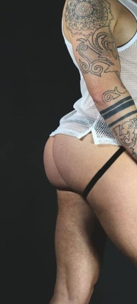 Nacktes geleaktes OnlyFans-Foto von Greg Lavigne