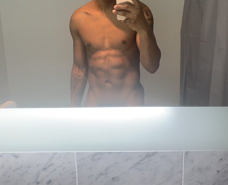 Nacktes geleaktes OnlyFans-Foto von Yusef