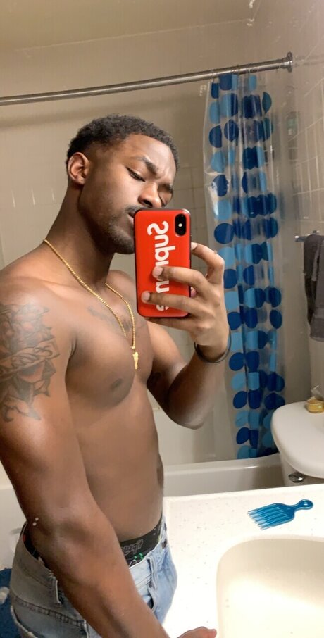 Nacktes geleaktes OnlyFans-Foto von 