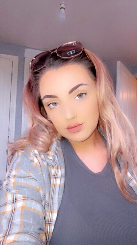 Nacktes geleaktes OnlyFans-Foto von U26093487