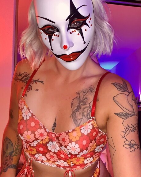 Nacktes geleaktes OnlyFans-Foto von Whorror