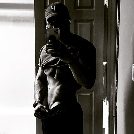 Nacktes geleaktes OnlyFans-Foto von The Right One