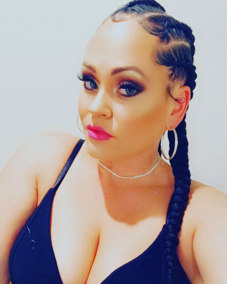 Nacktes geleaktes OnlyFans-Foto von Juicyj