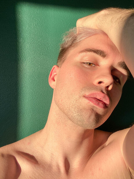 Nacktes geleaktes OnlyFans-Foto von Alessi Leon