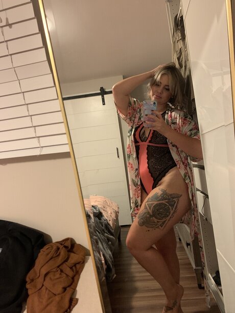 Nacktes geleaktes OnlyFans-Foto von Sasha Blake