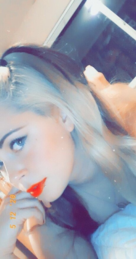 Nacktes geleaktes OnlyFans-Foto von Roxy