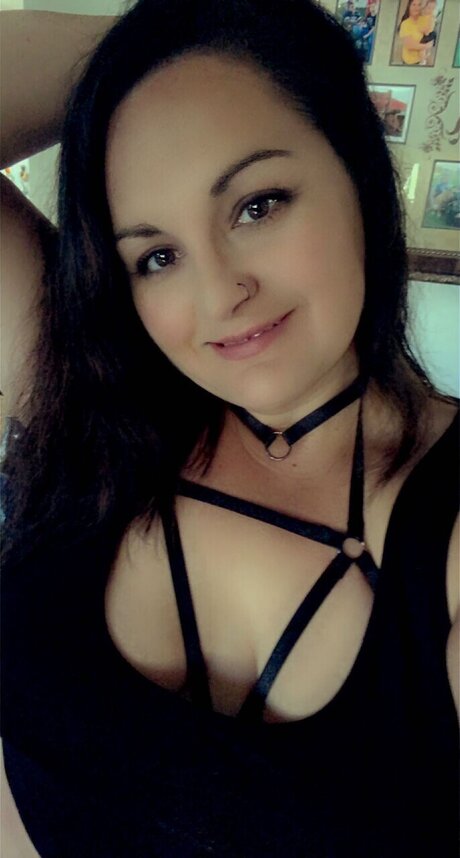 Nacktes geleaktes OnlyFans-Foto von Kinkycora