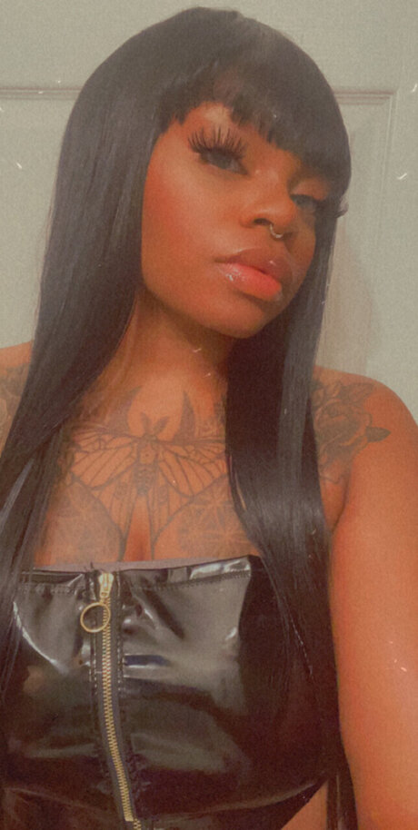Nacktes geleaktes OnlyFans-Foto von Stickyvickyy