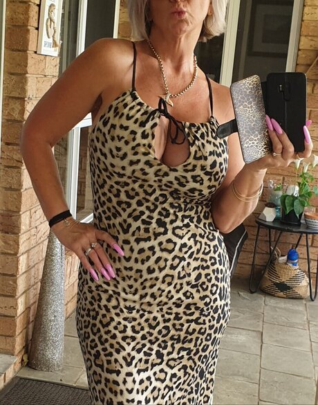 Nacktes geleaktes OnlyFans-Foto von Silverfoxxy