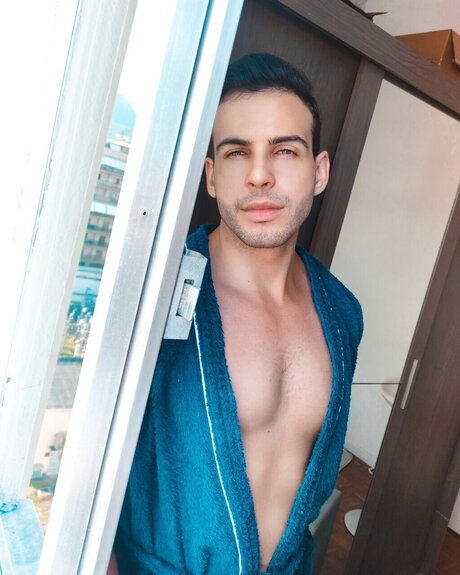 Nacktes geleaktes OnlyFans-Foto von Khaleed
