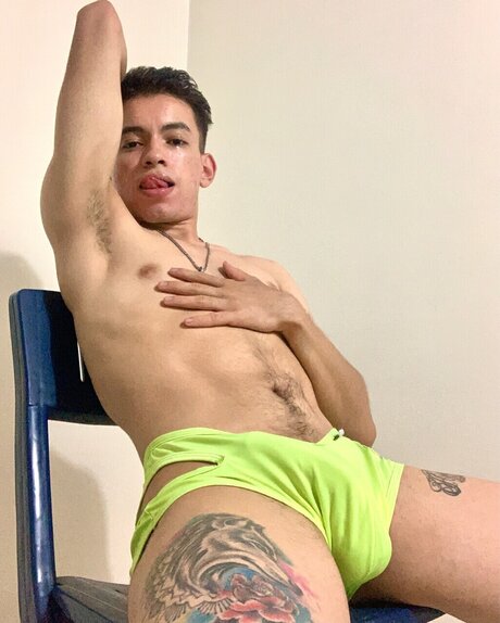 Nacktes geleaktes OnlyFans-Foto von Tayler