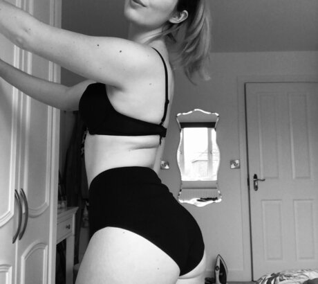 Nacktes geleaktes OnlyFans-Foto von Chloe