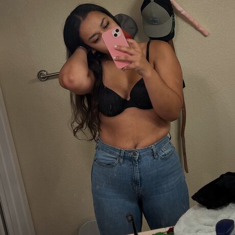 Nacktes geleaktes OnlyFans-Foto von Craving Greens 