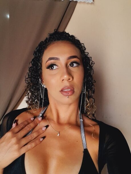 Nacktes geleaktes OnlyFans-Foto von Tmires 