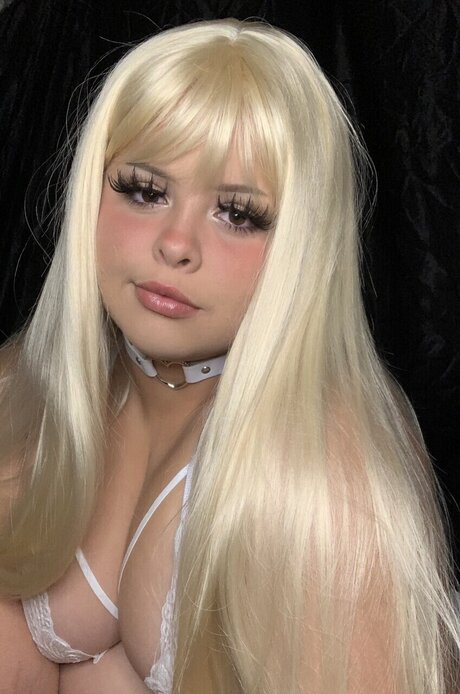 Nacktes geleaktes OnlyFans-Foto von Holly Brooks