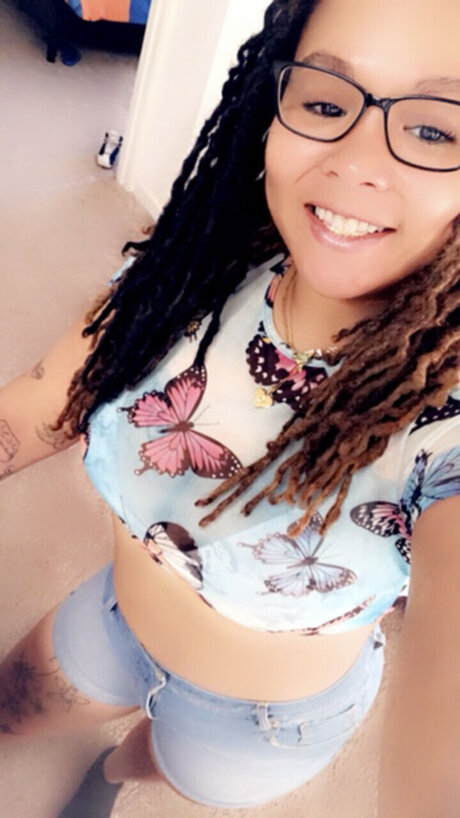 Nacktes geleaktes OnlyFans-Foto von Jasmine Dill