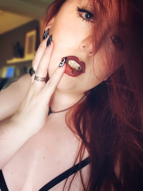 Nacktes geleaktes OnlyFans-Foto von U163554180