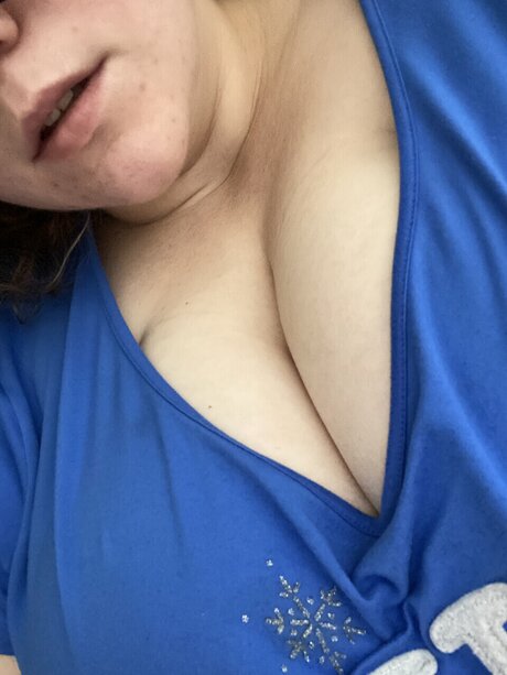 Nacktes geleaktes OnlyFans-Foto von Kartika
