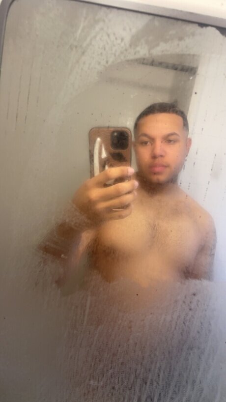 Nacktes geleaktes OnlyFans-Foto von  