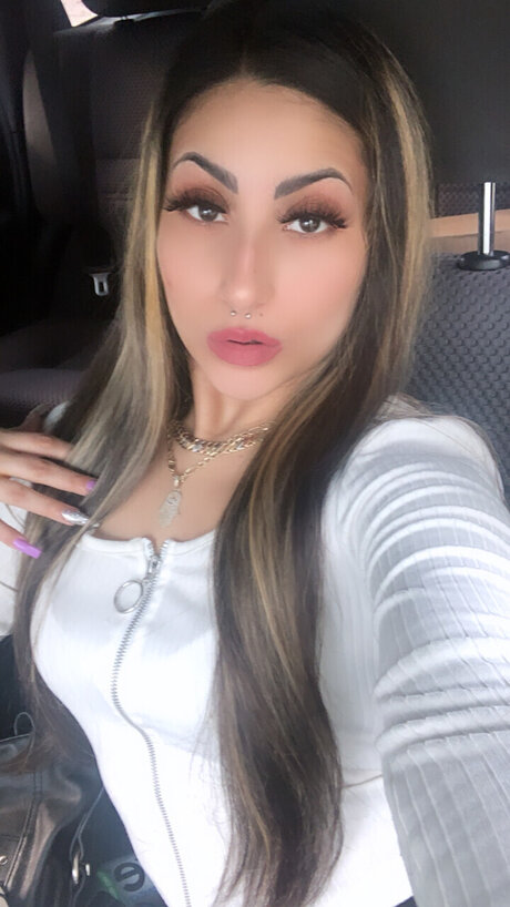 Nacktes geleaktes OnlyFans-Foto von Khloe Cruz