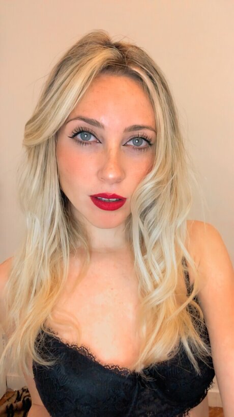 Nacktes geleaktes OnlyFans-Foto von Davi