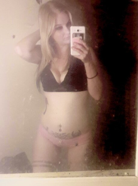 Nacktes geleaktes OnlyFans-Foto von Yourwetdream