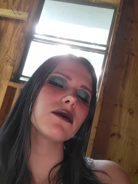 Nacktes geleaktes OnlyFans-Foto von Miah Fairbanks
