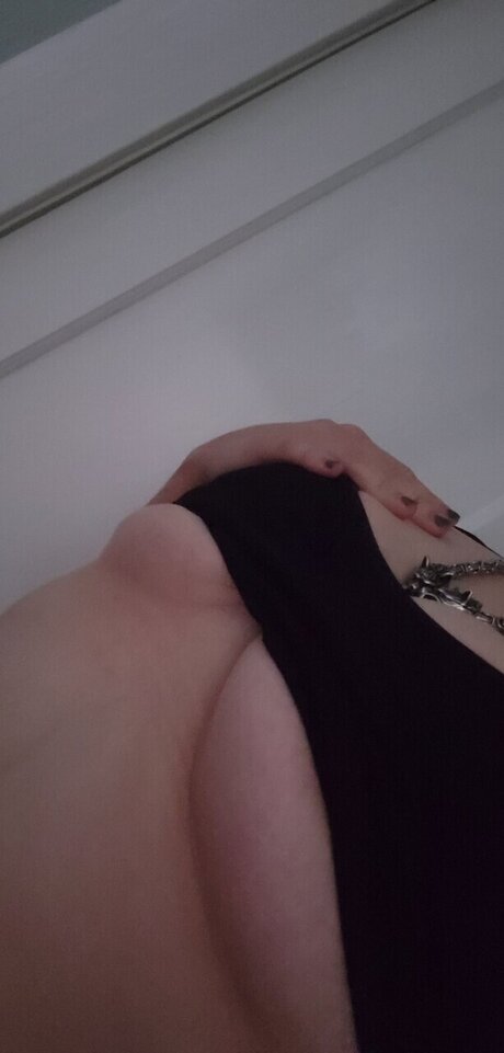 Nacktes geleaktes OnlyFans-Foto von Alyssa Eiss