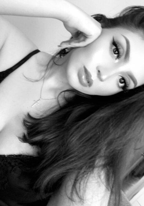 Nacktes geleaktes OnlyFans-Foto von Selma