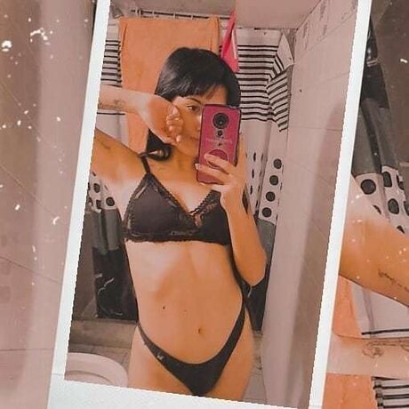 Nacktes geleaktes OnlyFans-Foto von Violeta Pobre