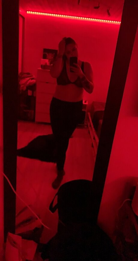 Nacktes geleaktes OnlyFans-Foto von Sanny