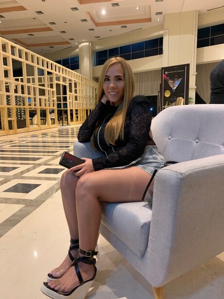 Nacktes geleaktes OnlyFans-Foto von Antonella 