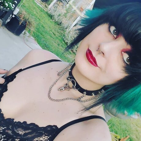 Nacktes geleaktes OnlyFans-Foto von Lavender Puppy