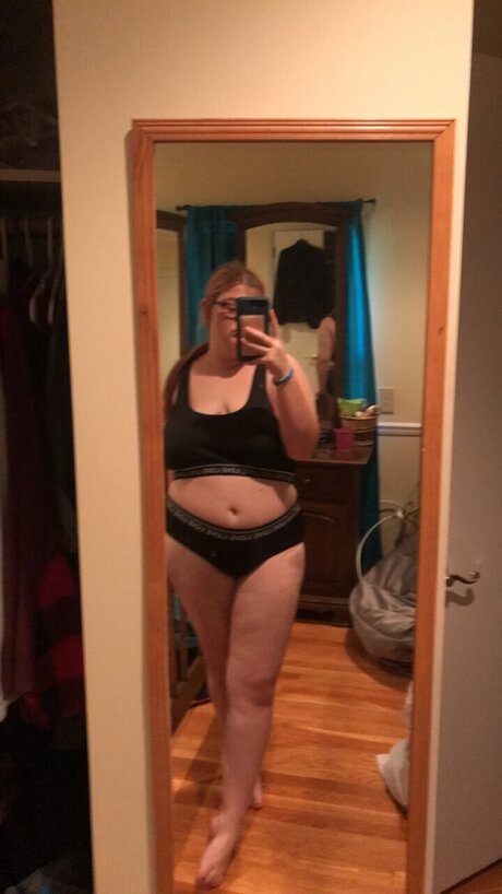 Nacktes geleaktes OnlyFans-Foto von Kloe