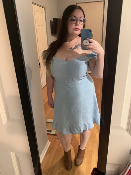 Nacktes geleaktes OnlyFans-Foto von Bella