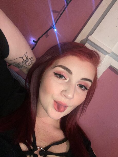 Nacktes geleaktes OnlyFans-Foto von Redd