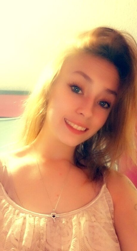 Nacktes geleaktes OnlyFans-Foto von Lilbell