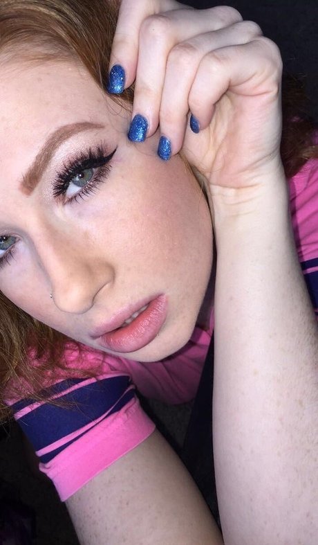 Nacktes geleaktes OnlyFans-Foto von Abigalemandler