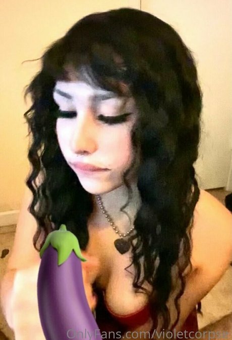 Nacktes geleaktes OnlyFans-Foto von Violetcorpse