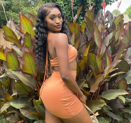Nacktes geleaktes OnlyFans-Foto von Itstavvi