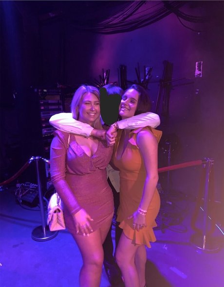 Nacktes geleaktes OnlyFans-Foto von Sophia From Perth