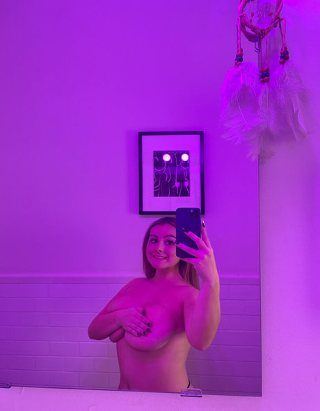Nacktes geleaktes OnlyFans-Foto von Brooklyn Figley