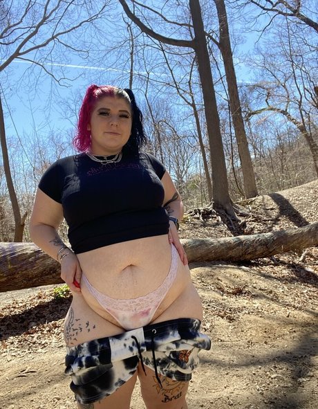Nacktes geleaktes OnlyFans-Foto von Rainbowfundipp