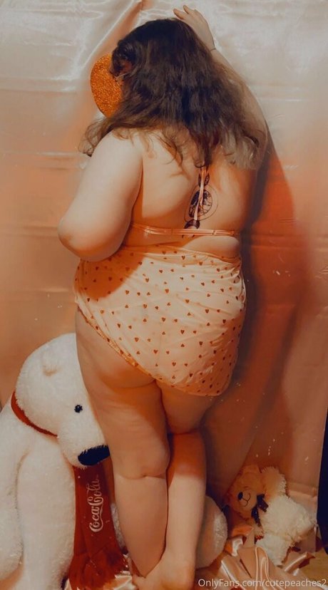 Cutepeaches2