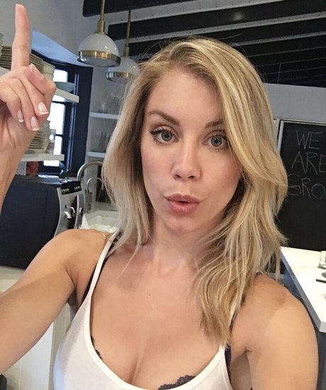 Nacktes geleaktes OnlyFans-Foto von Jennifer Holland